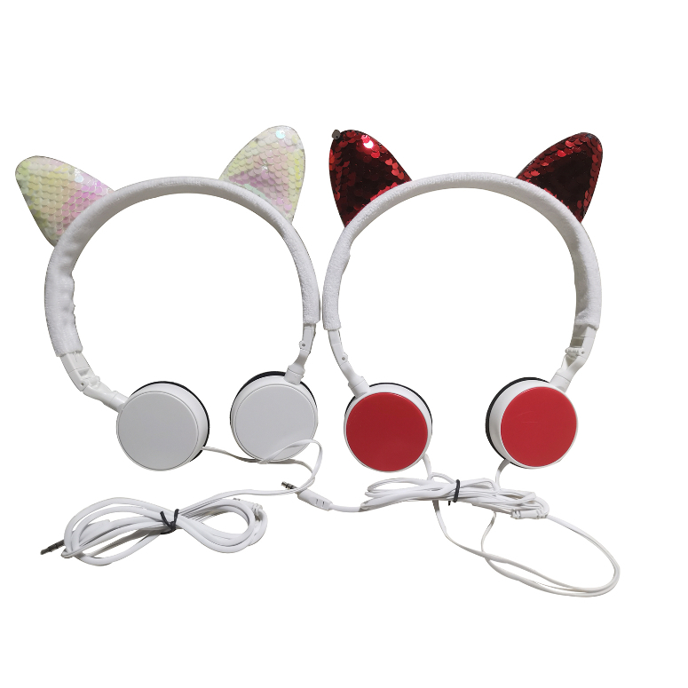 AUDIFONO CON OREJAS GIRABRILLA CON CABLE